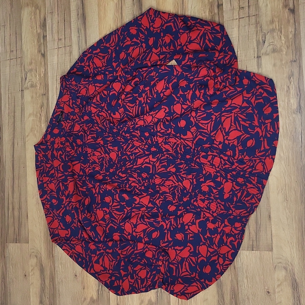 TALBOT'S Blue Red Floral Pintuck Front Keyhole Neckline Long Sleeve Blouse - Picture 5 of 11